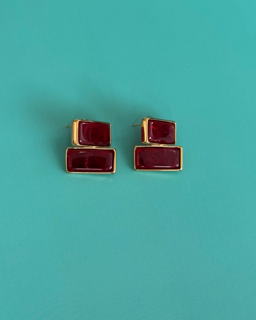 The Garnet Hour