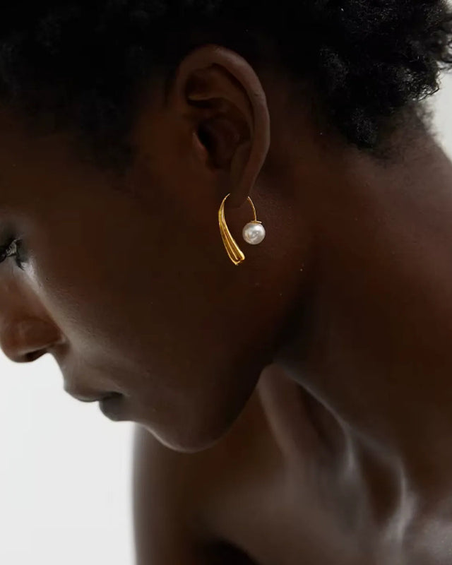 Like Moonlight | Freshwater Pearl 18ct PVD Gold-Plated Stud Earrings