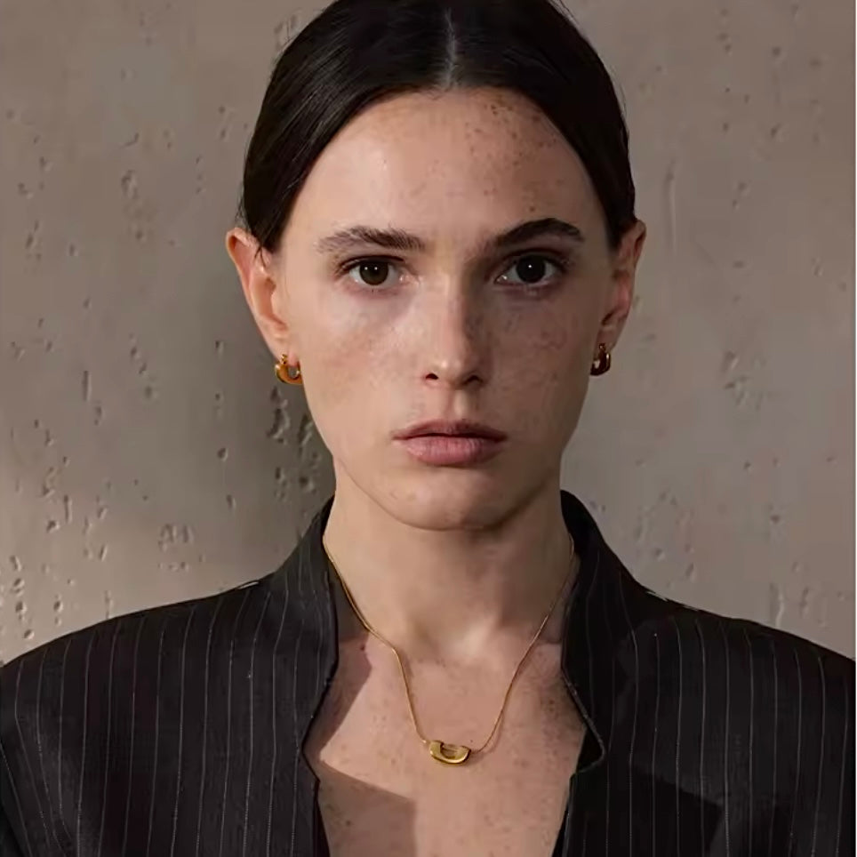 Virella Necklace Set