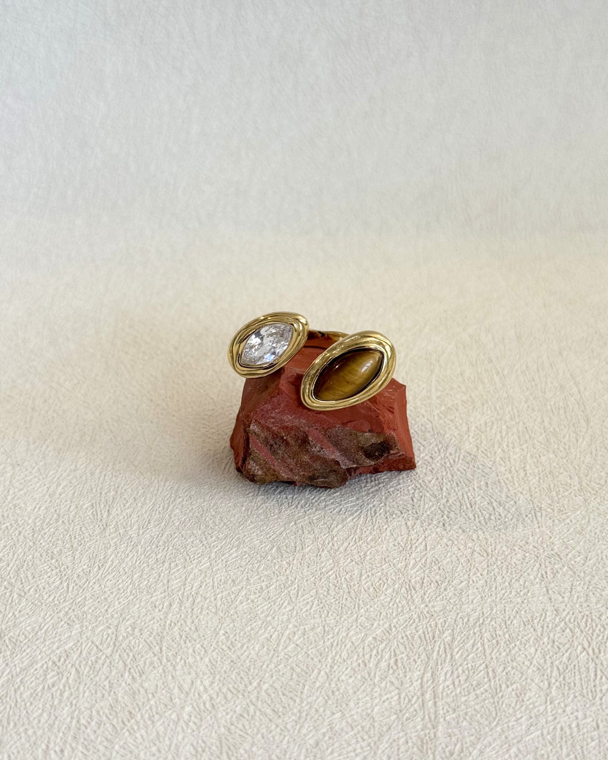 The Quiet Oak | Tiger's Eye & Cubic Zirconia 18ct PVD Gold-Plated Ring