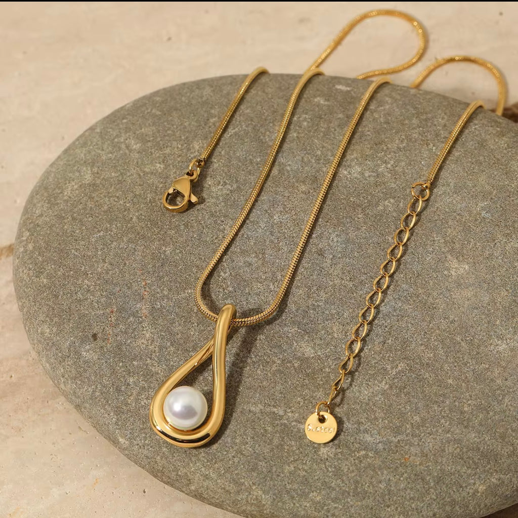 Water drop Pearl Pendant