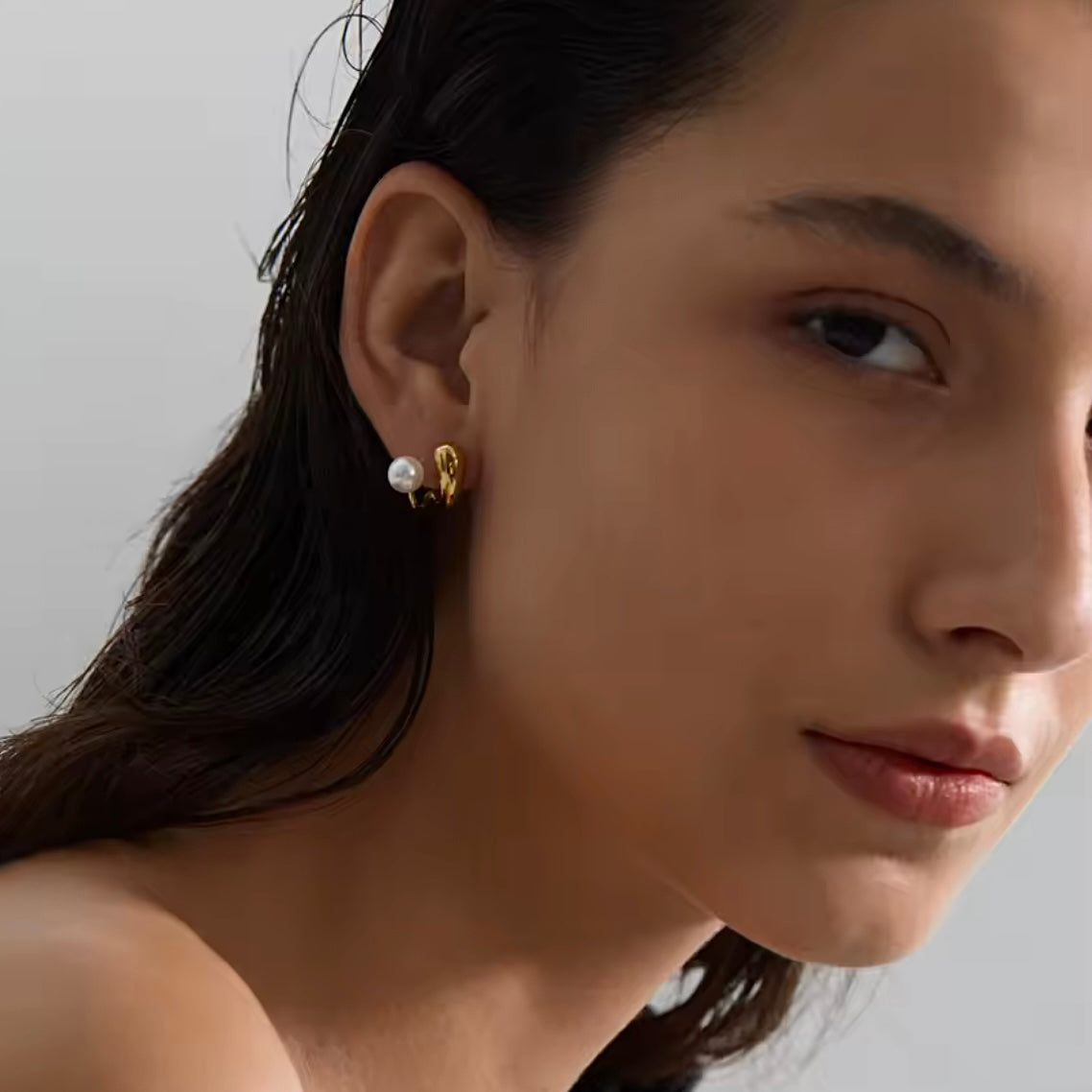 Venna Studs