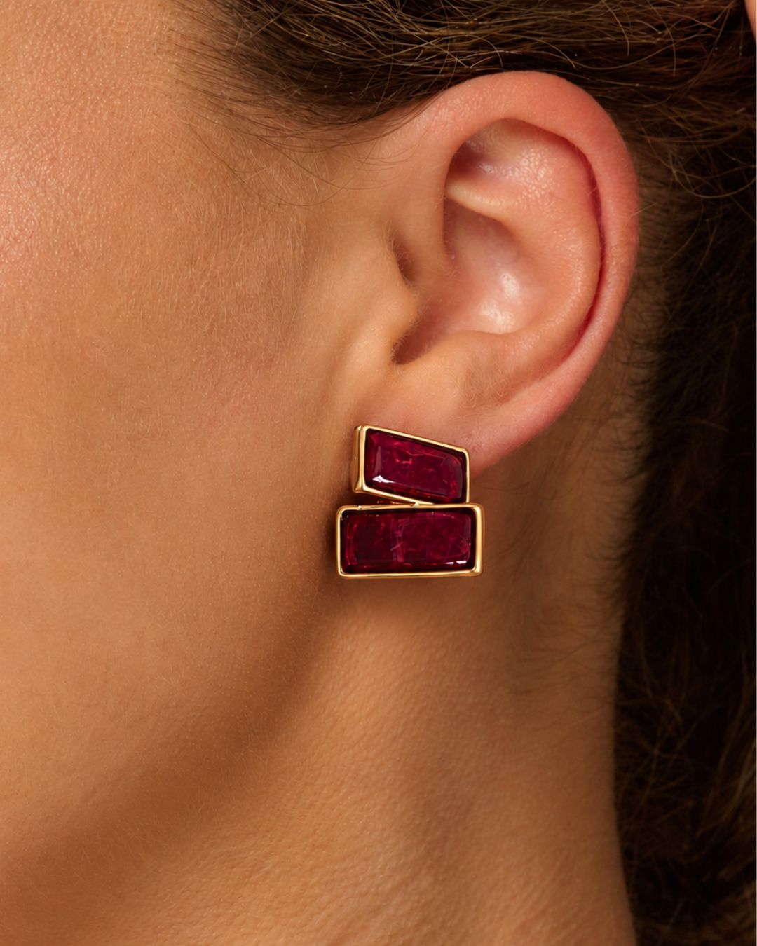 The Garnet Hour